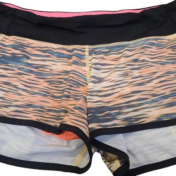 Lululemon Run Speed Shorts  Tiger Water Multi  Sz. 6  EUC!!
