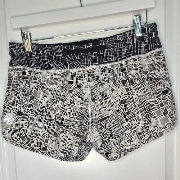 Lululemon Speed Short 2.5&quot; - 2016 Seawheeze - 6 Grid Map Texture White Black