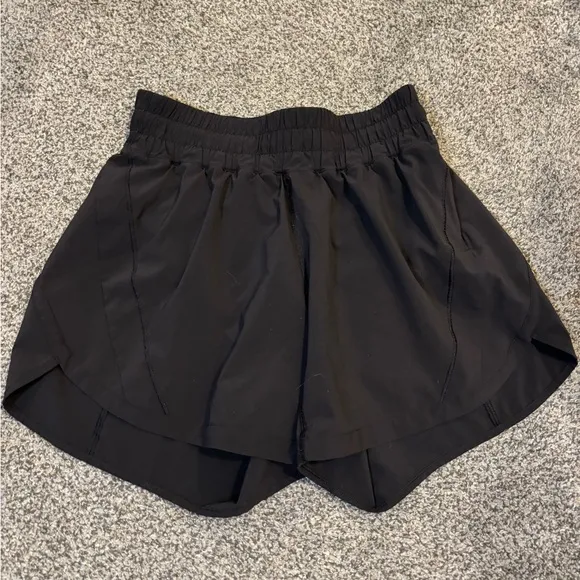 LULULEMON Track That Short