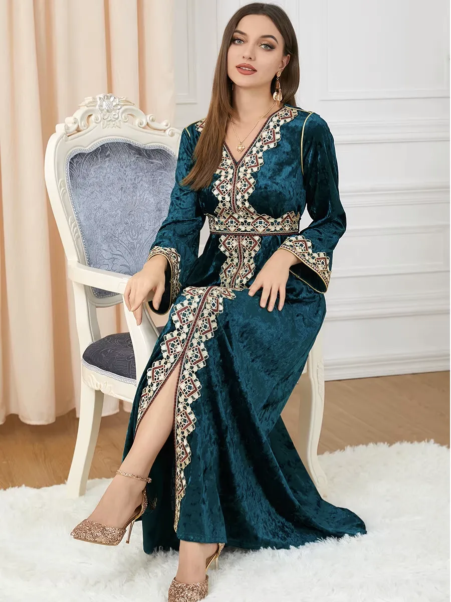 Luxury Green Velvet Floral Weaving Moroccan Kaftan