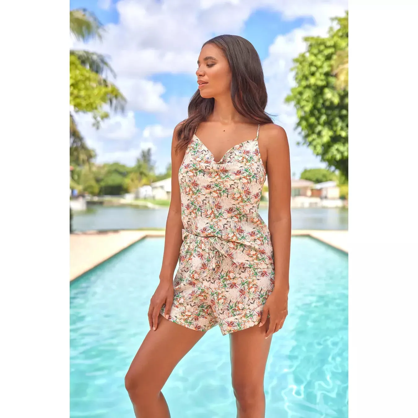 MADISON FLORAL SHORT
