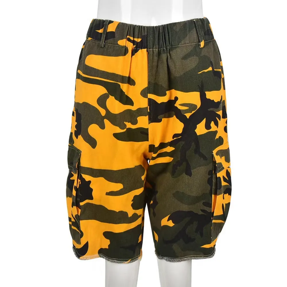 Men’s Camo Print Bermuda Shorts with Cargo Pockets