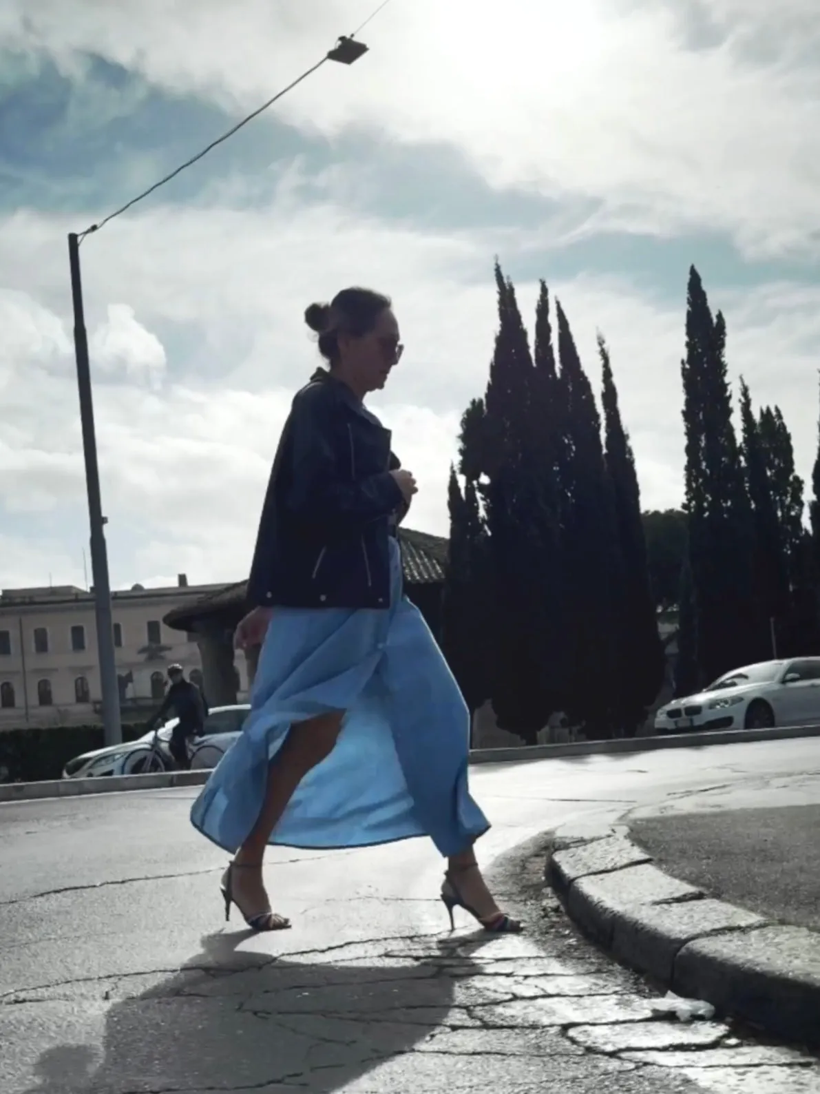 MIDI BUTTON DOWN DENIM DRESS - LIGHT BLUE
