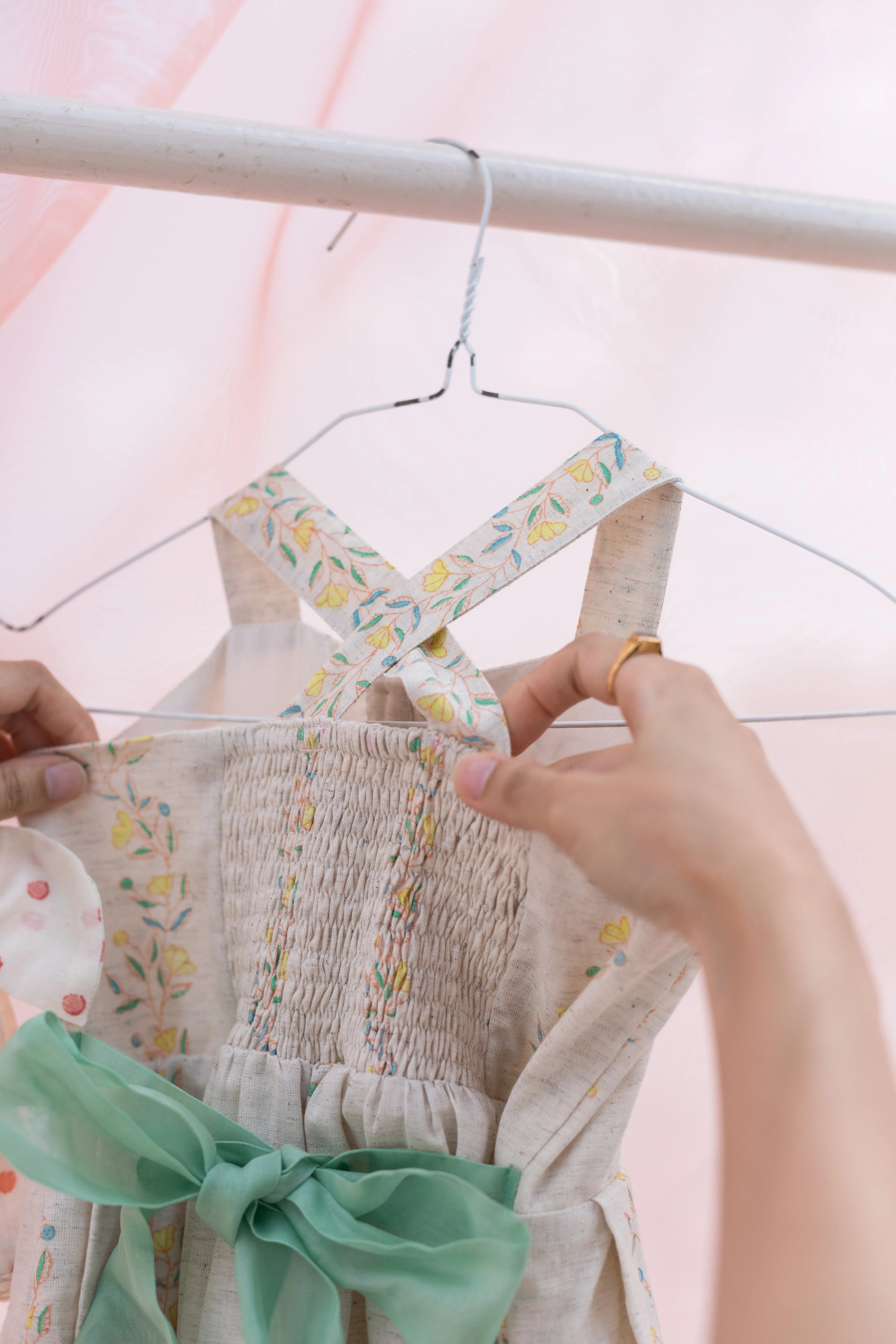 Mini daisy dress