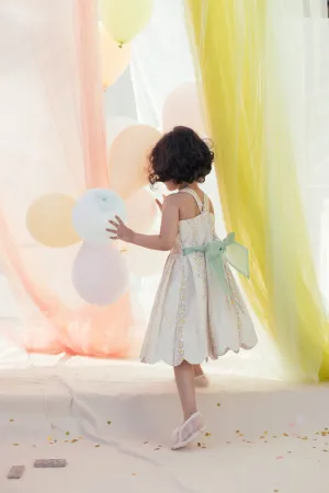 Mini daisy dress