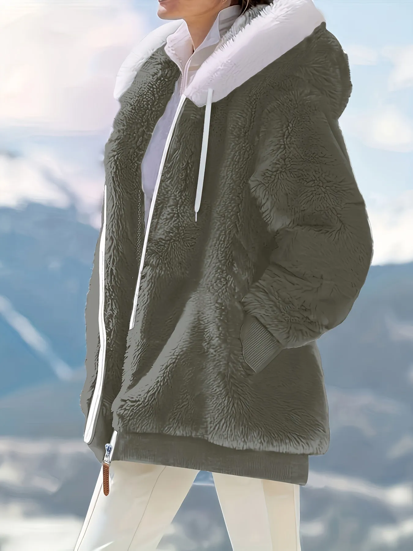 Nanea™ | Snug-Fit Hooded Jacket