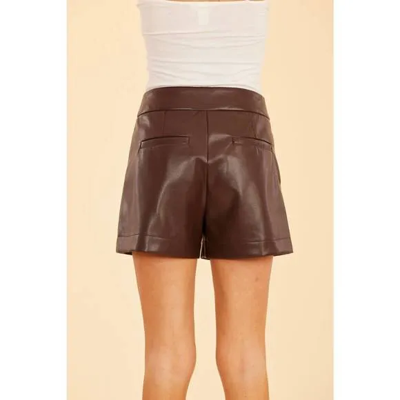 NEW DOLCE CABO high waisted faux leather shorts in brown