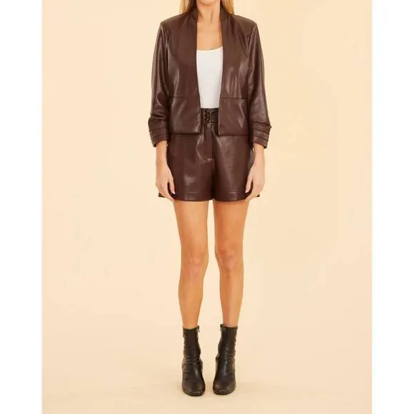 NEW DOLCE CABO high waisted faux leather shorts in brown