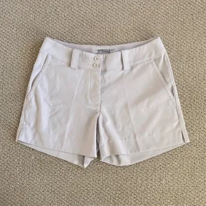 NEW Nike Golf Modern Rise Khaki Shorts 4” Dri-FIT Pockets Tour Size 2 NWOT