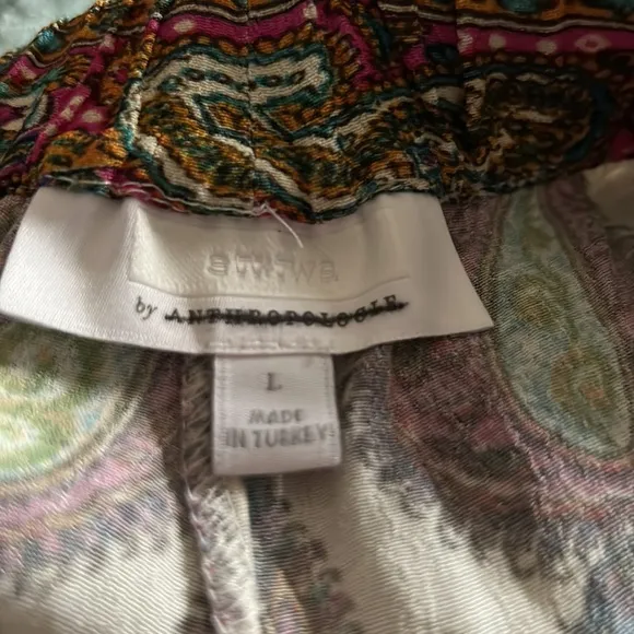 NWT Anthropologie Paisley Print Scarf Shorts By ett twa Size LargeViscose