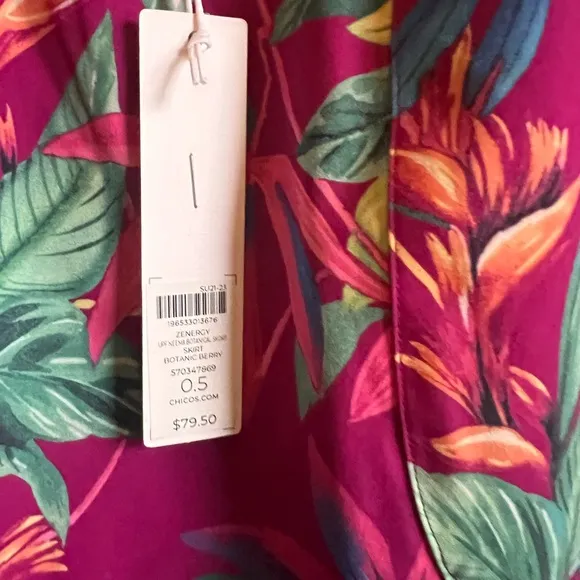 NWT Chico’s Zenergy UPF Neema Floral Skort