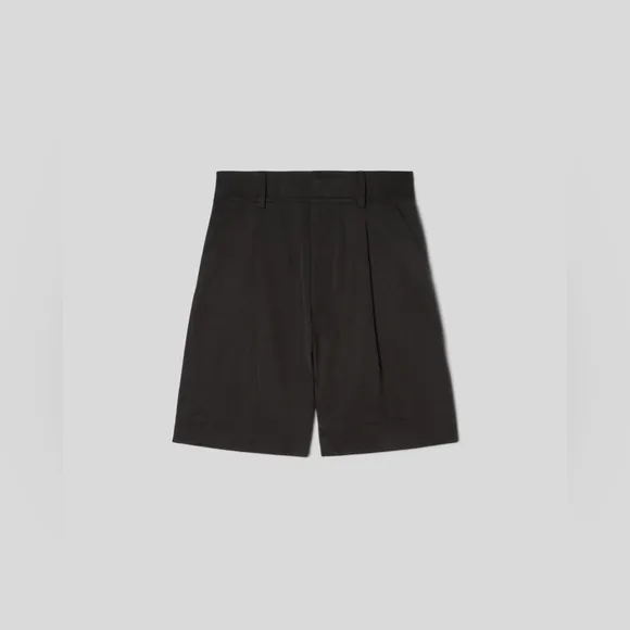NWT Everlane The Draper Short in Buttersmooth