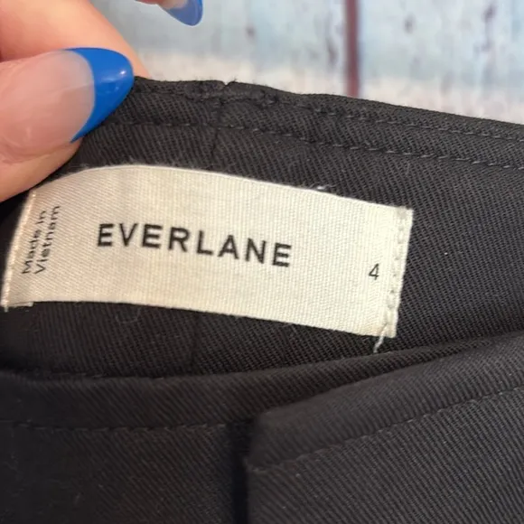 NWT Everlane The Draper Short in Buttersmooth