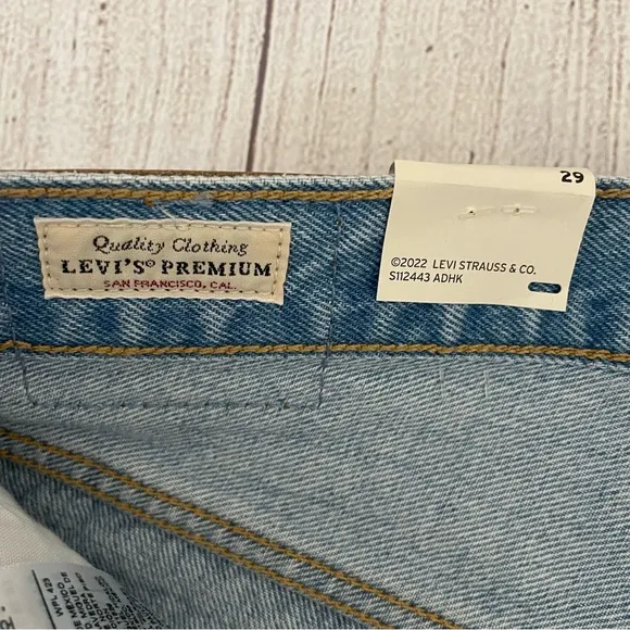 NWT LEVI'S Women’s Premium 501 Distressed High Rise Denim Cut Off Shorts Size 29