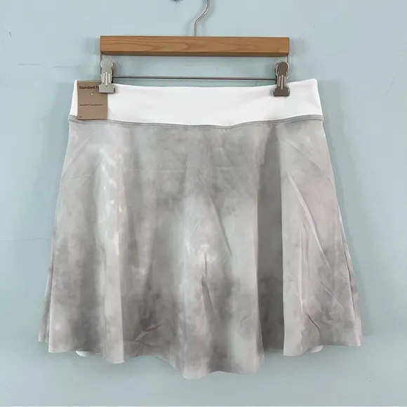 NWT Nike Club Dri-Fit Pleated Standard Fit Golf Print Skort