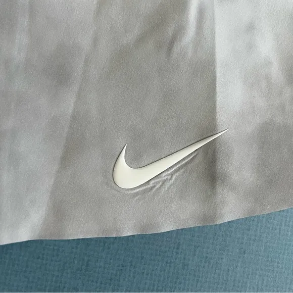 NWT Nike Club Dri-Fit Pleated Standard Fit Golf Print Skort