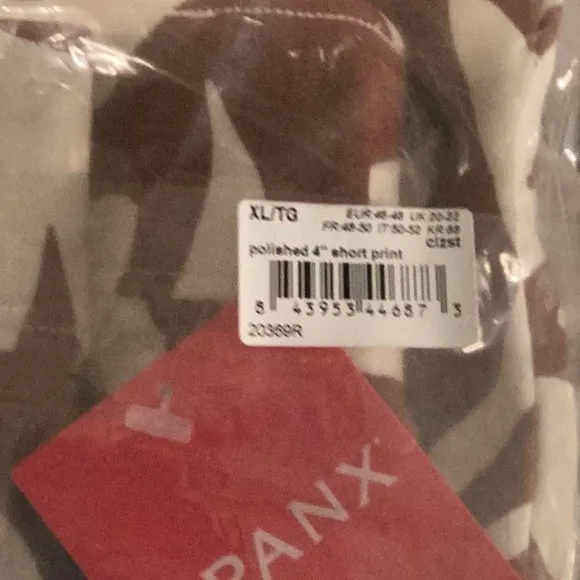 NWT Spanx Size XL Polished 4” Shorts Print