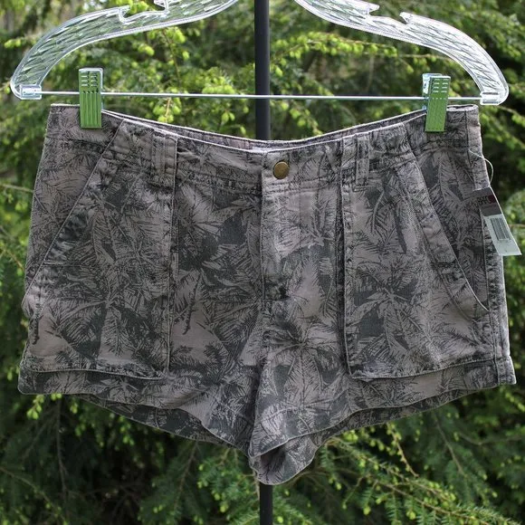 Pam &amp; Gela NWT Tencel Palm Tree Shorts