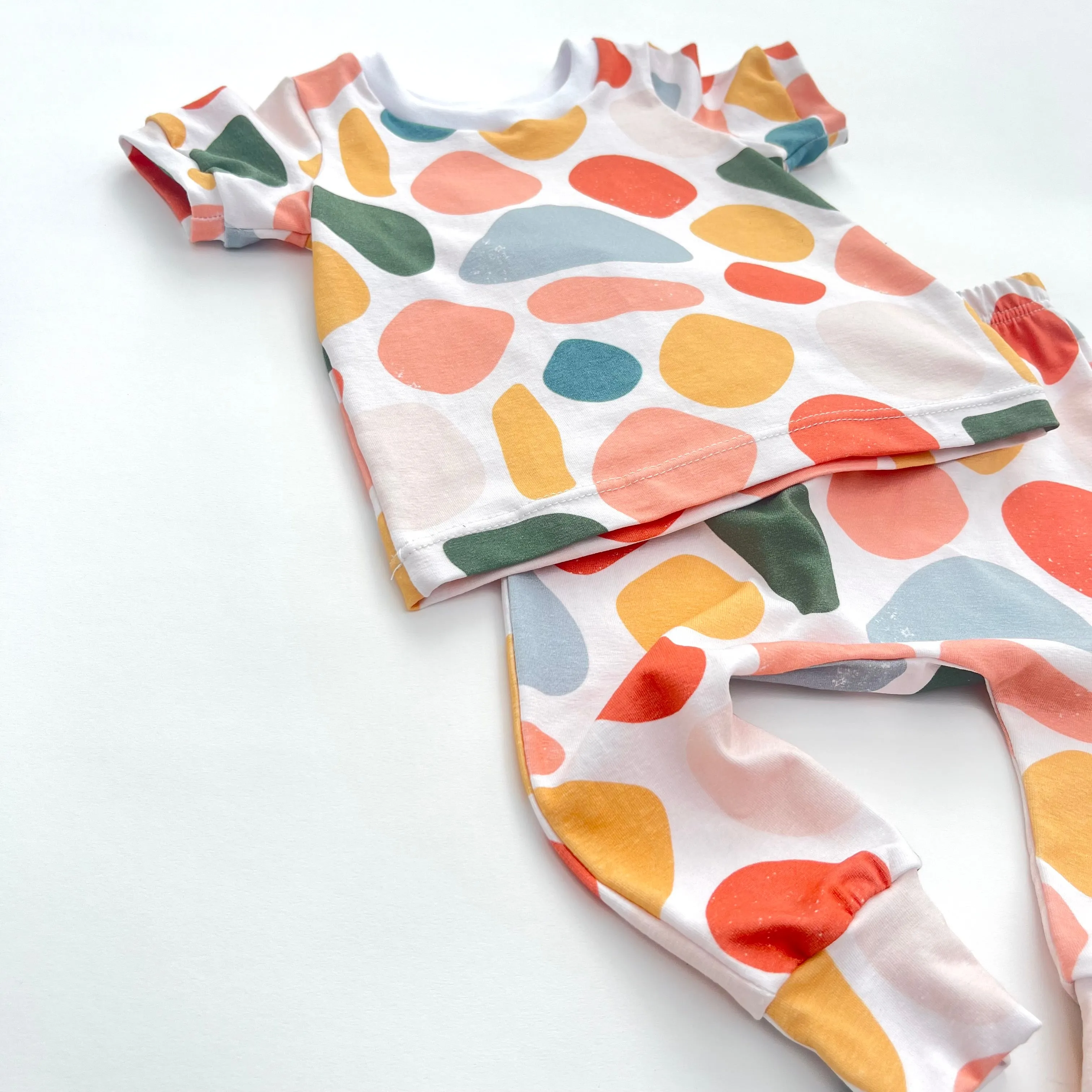 Pebbles T-shirt - Long or Short Sleeve