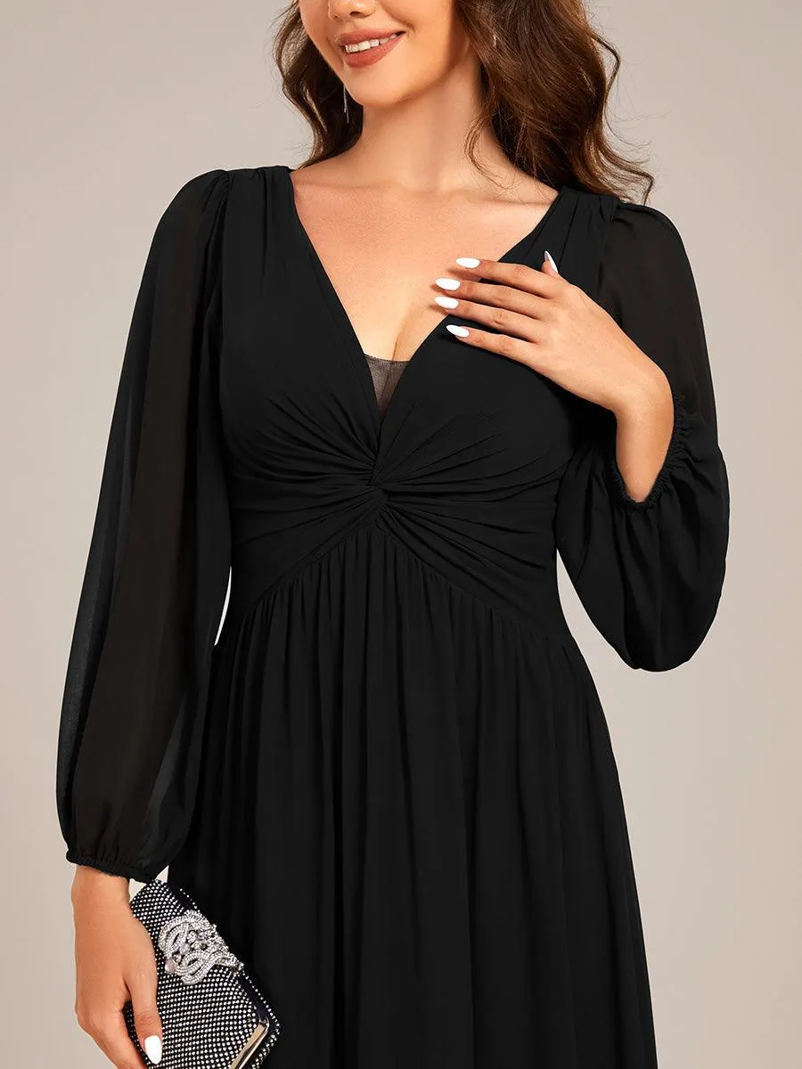 Robe de soirée élégante en mousseline de soie à manches longues et plissée
