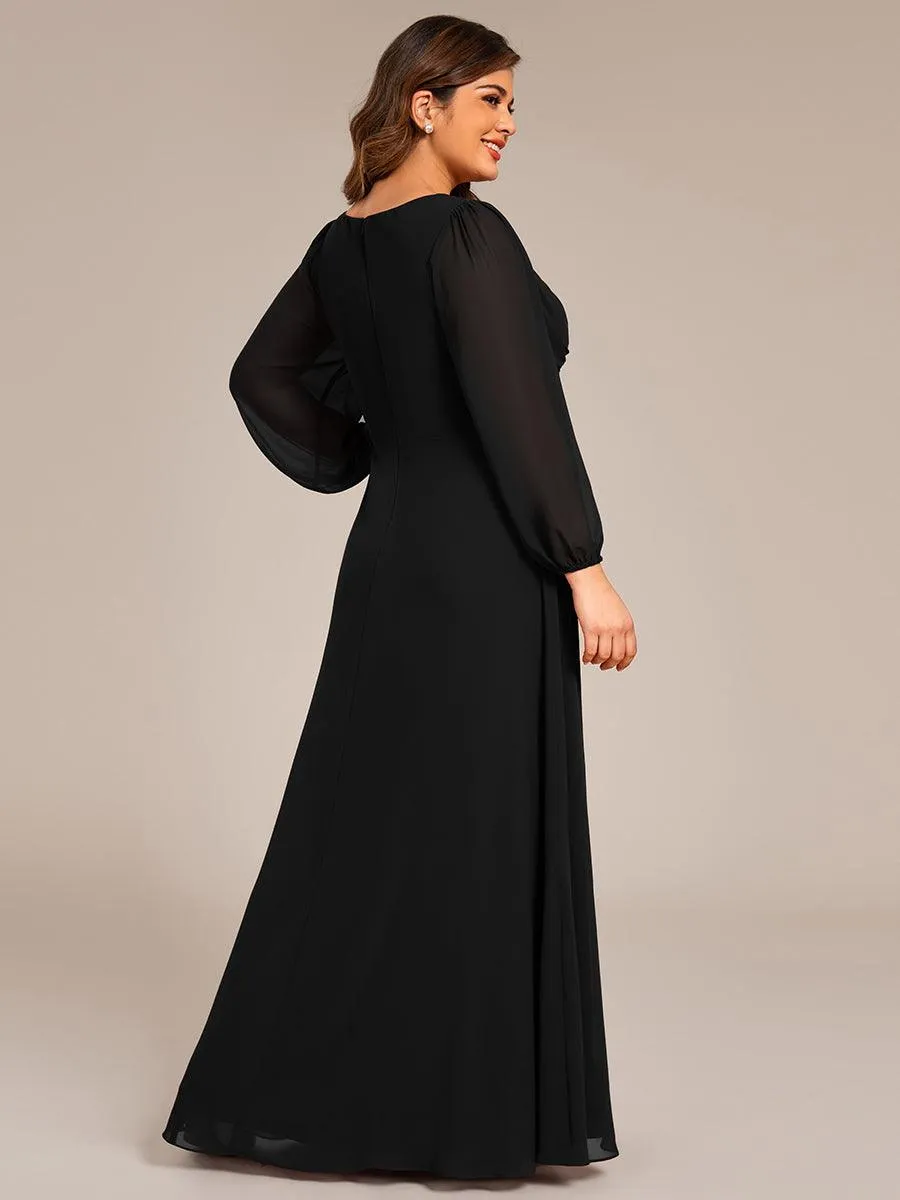 Robe de soirée élégante en mousseline de soie à manches longues et plissée