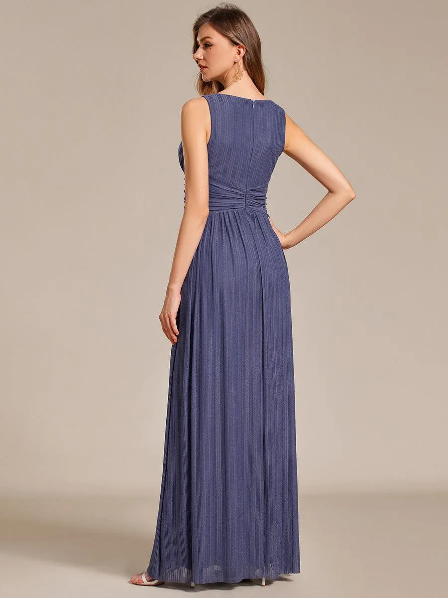 Robe de soirée trapèze sans manches à col en V avec paillettes subtiles