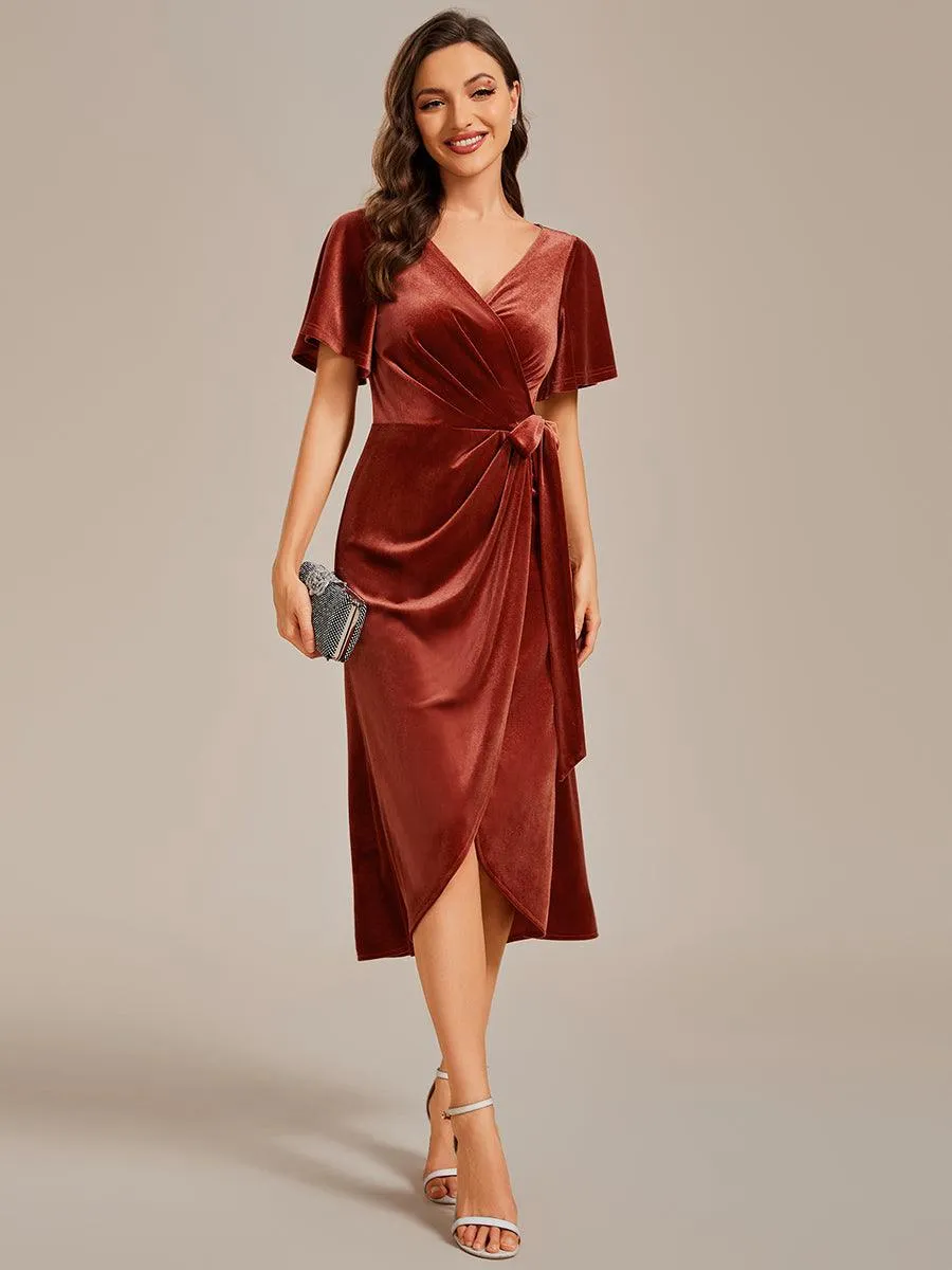 Robe d'invité de mariage mi-longue en velours type une pièce manches courtes col en V