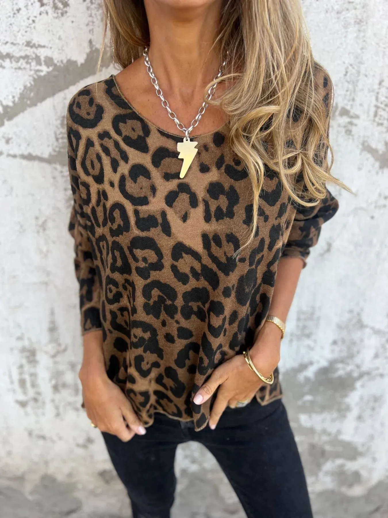 SERA - CASUAL LEOPARD PRINT BLOUSE