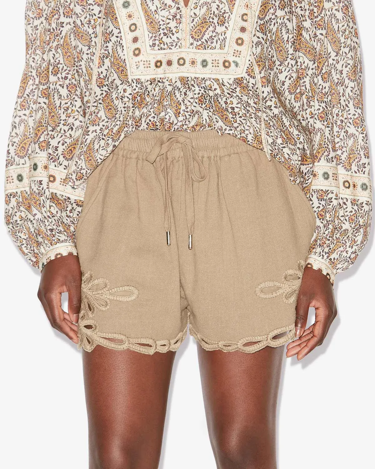 SHORT SAFA