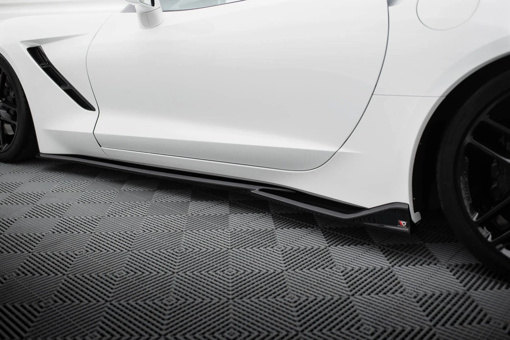 Side Skirts Diffusers V.2 Chevrolet Corvette C7