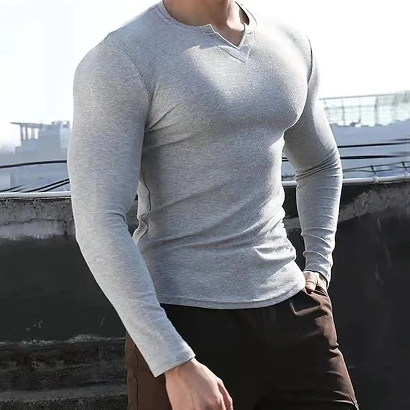T-shirt uni tendance et col en V vintage