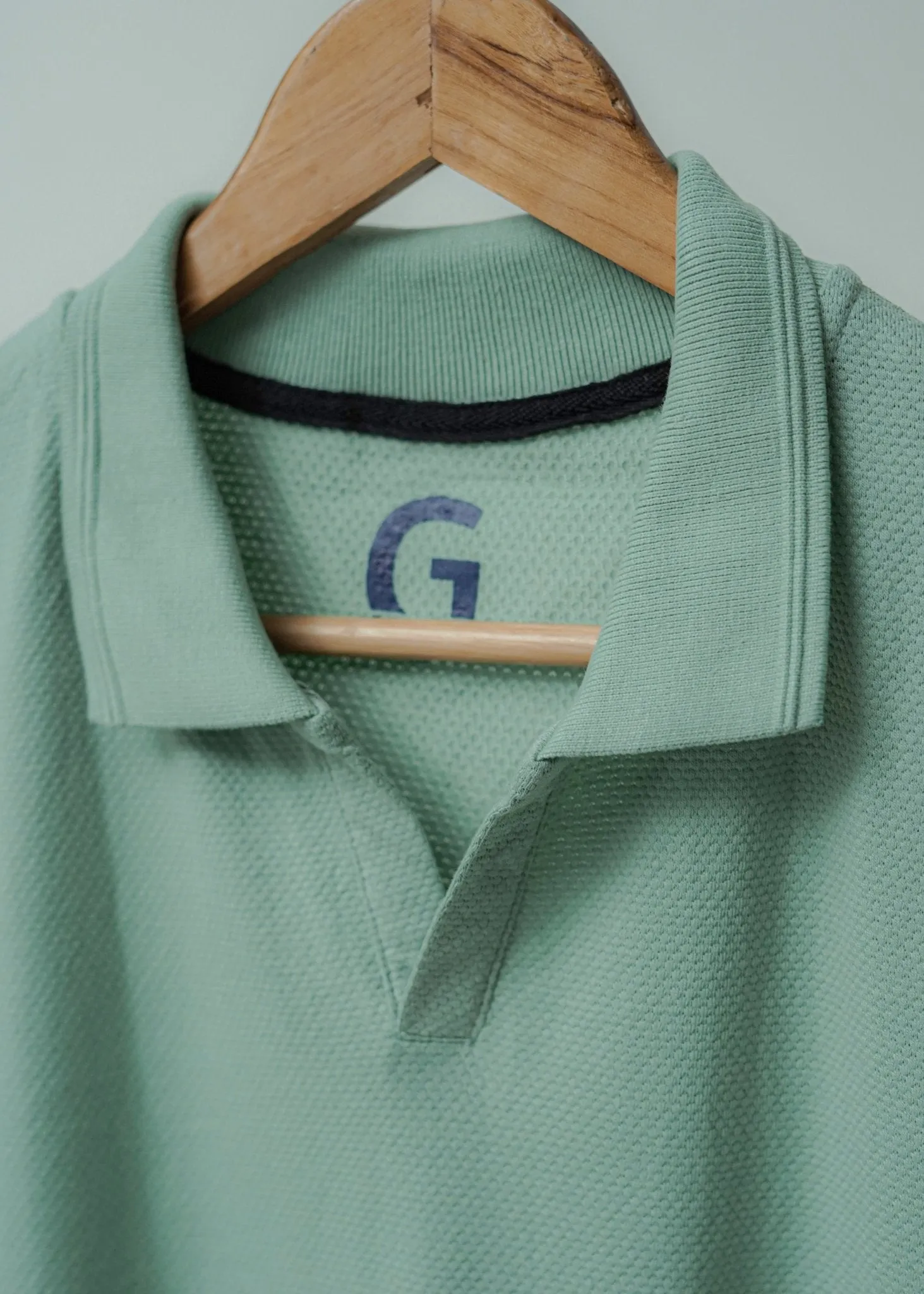 TEXTURED KINT GREEN POLO SHIRT