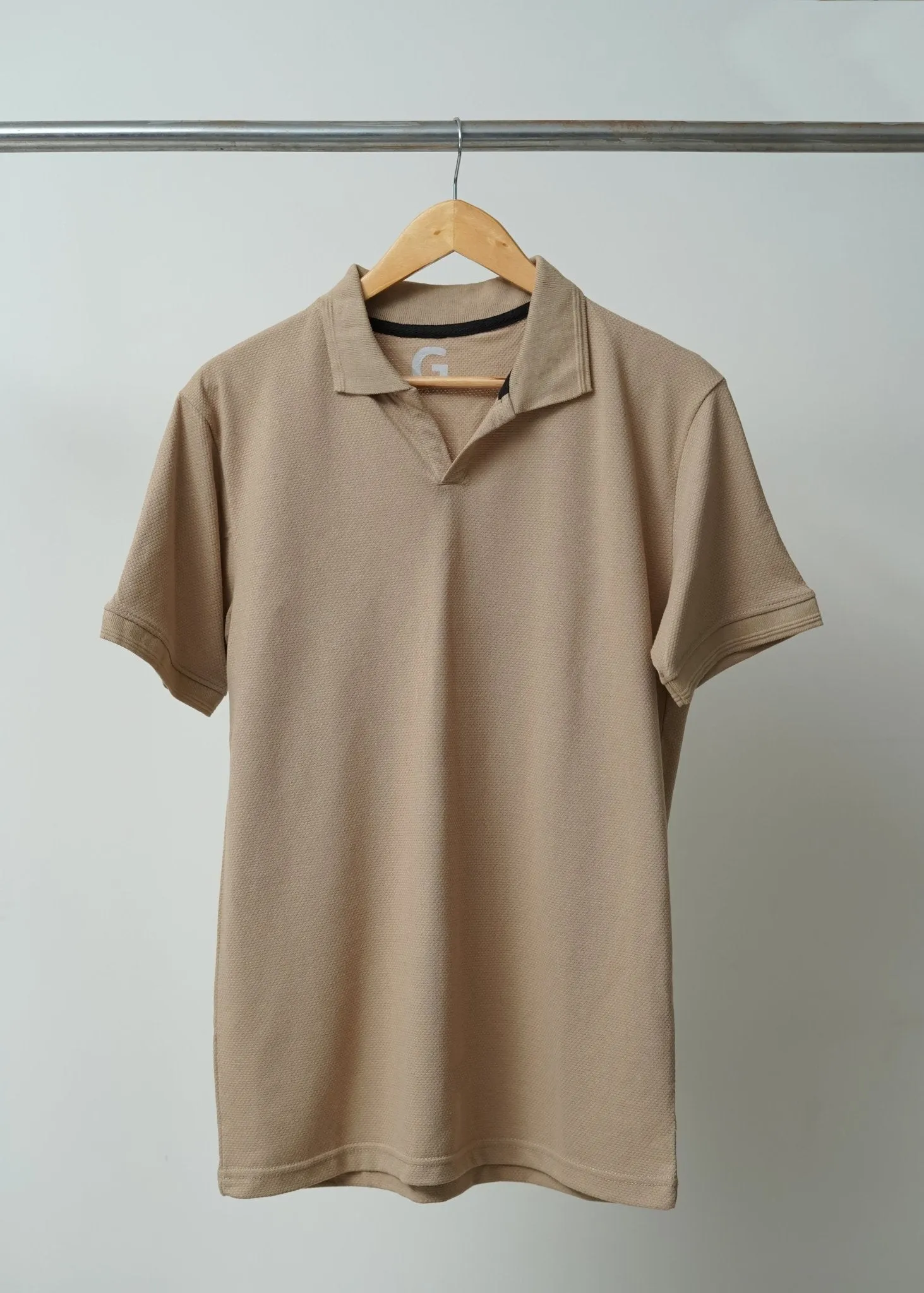 TEXTURED KINT SKIN POLO SHIRT