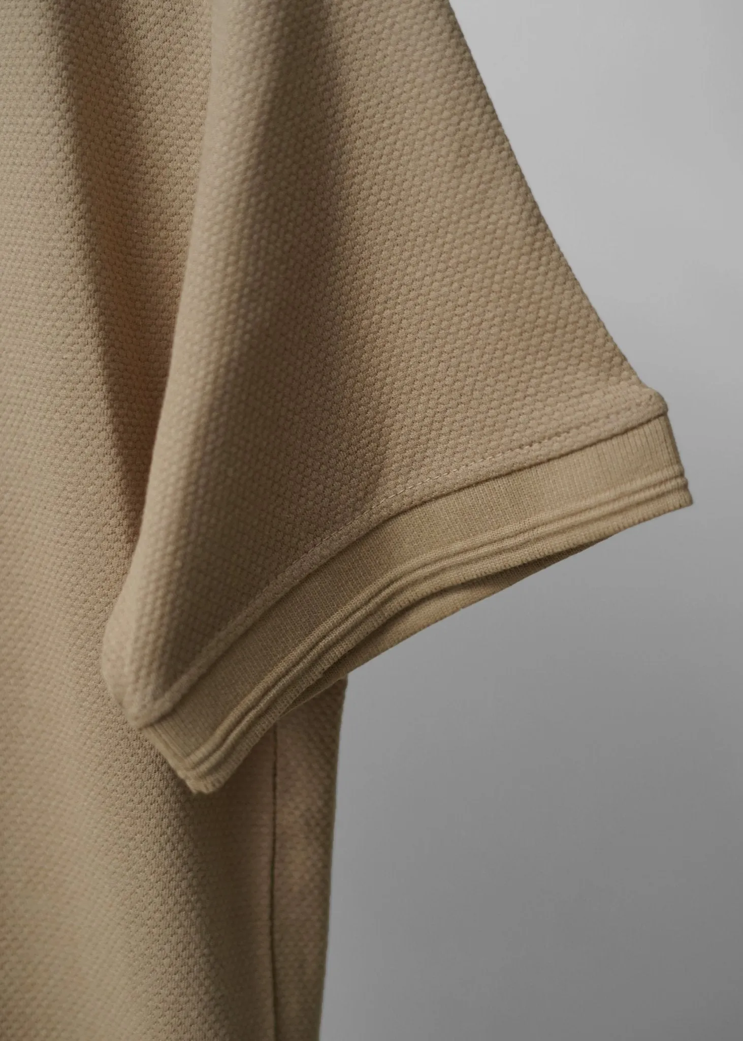 TEXTURED KINT SKIN POLO SHIRT