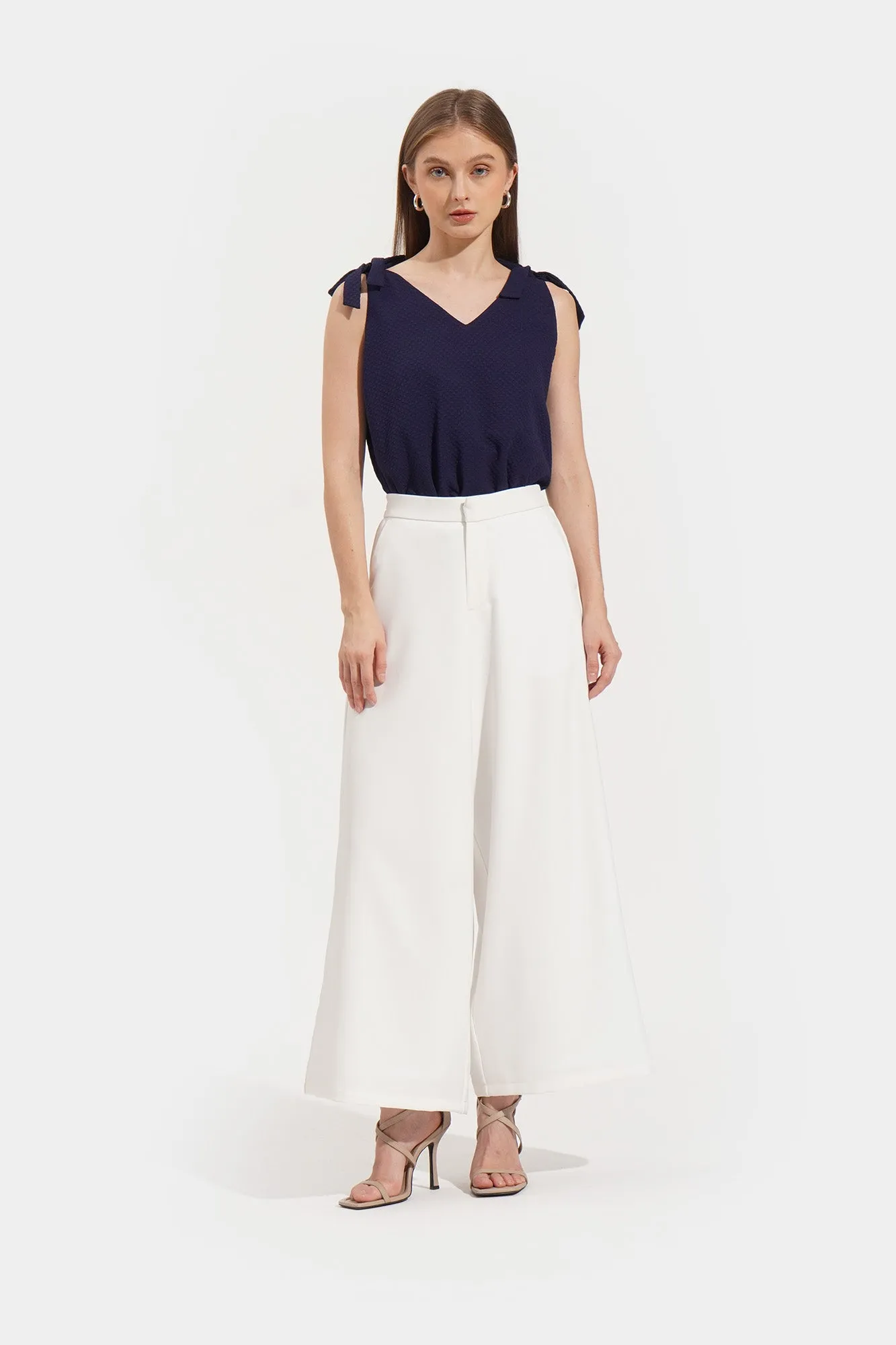 Textured Tie V-Neck Top
