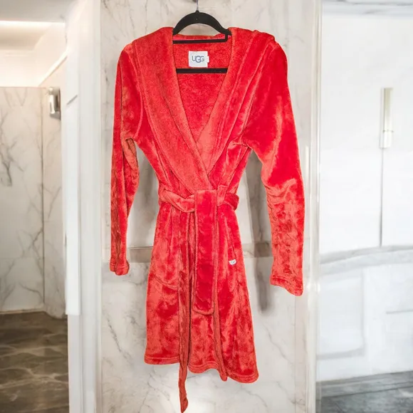 UGG Christmas Ribbon Red Miranda plush hooded robe with belt tie size M