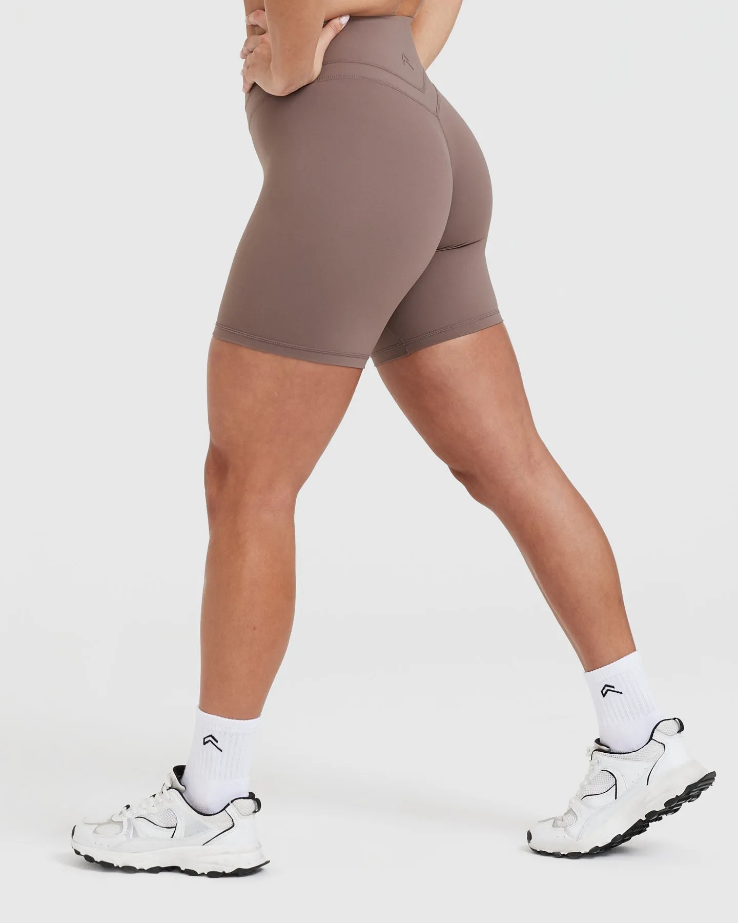 Unified High Waisted Shorts 6" | Cool Brown