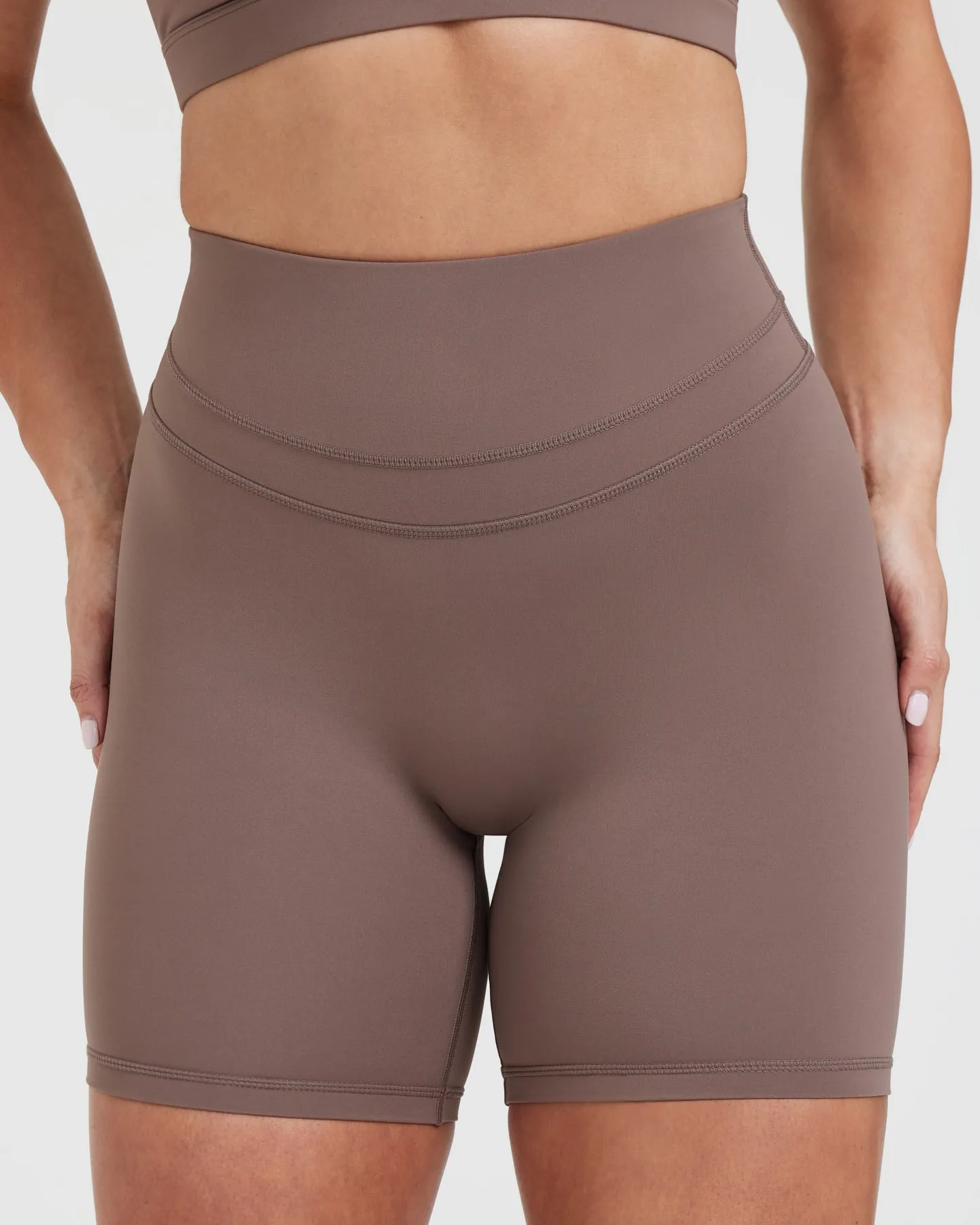 Unified High Waisted Shorts 6" | Cool Brown