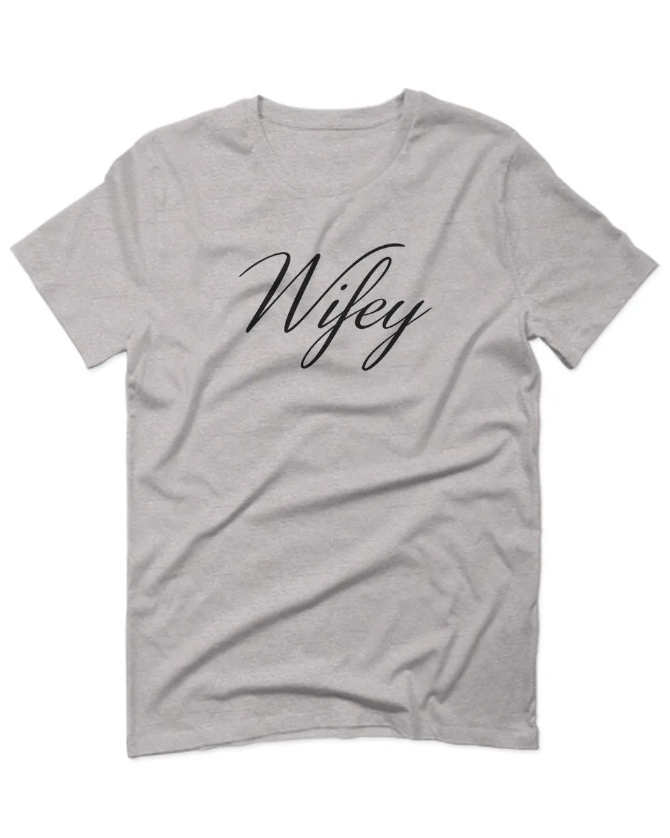 VICES AND VIRTUESS Letter Printed Wifey Couple Wedding Hubby Matching Bride For men T Shirt