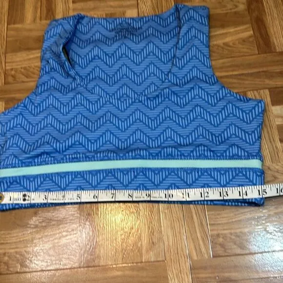 Vineyard Vines Performance 2pc workout outfit bra and shorts