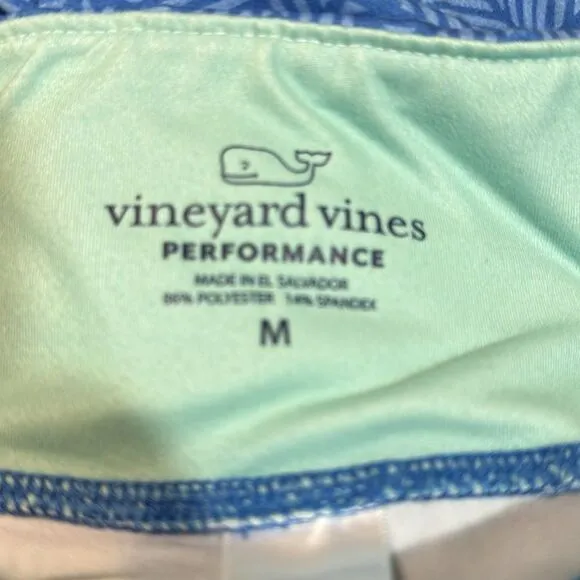 Vineyard Vines Performance 2pc workout outfit bra and shorts