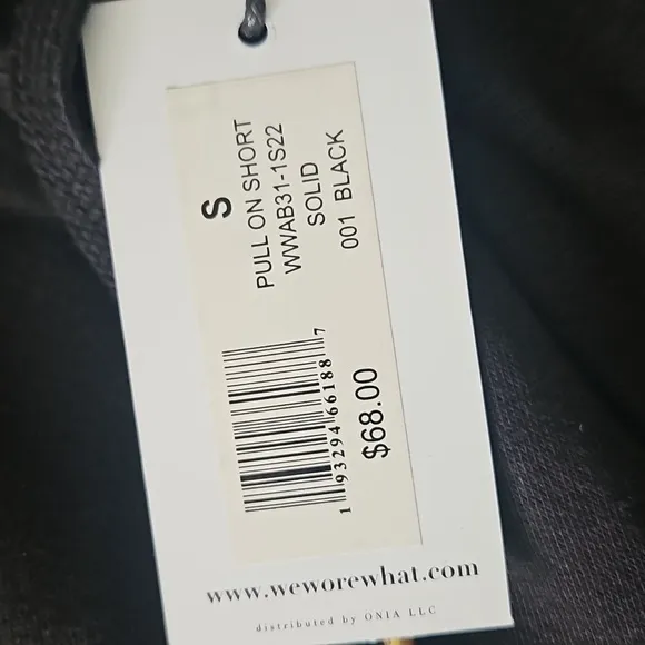 WeWoreWhat,NWT Pull On Shorts, Black, Small