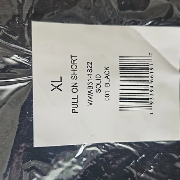 WeWoreWhat,NWT Pull On Shorts, Black, Small