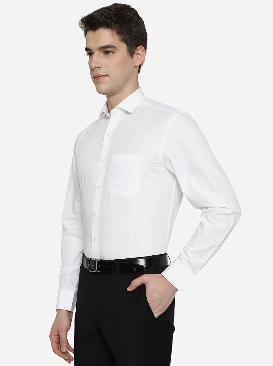 White Solid Regular Fit Formal Shirt | JadeBlue
