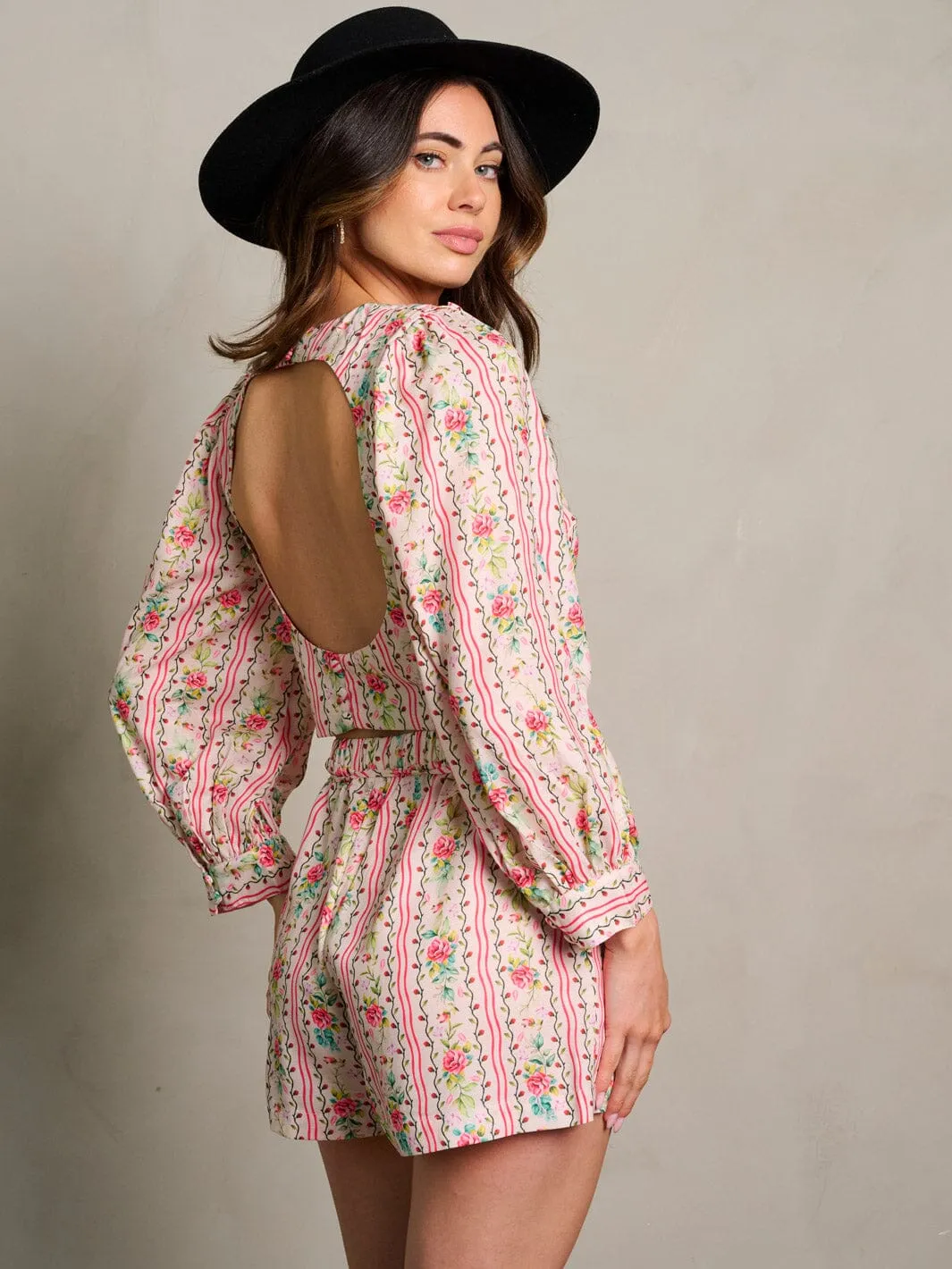 WOMEN'S ELASTIC WAIST FLORAL SHORTS